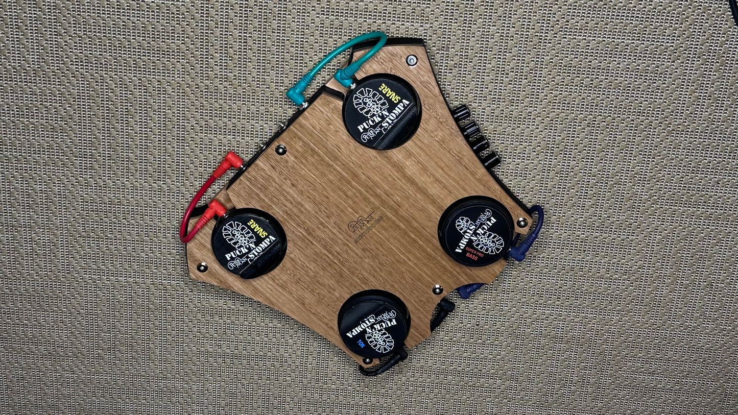 Applecrate quad professional stomp box with bass, snare and Tok sounds w/mixer.